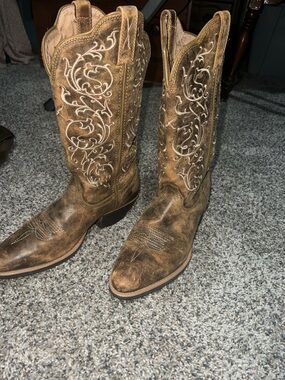 Twisted X Brown Leather Western Boots with Cream Embroidery